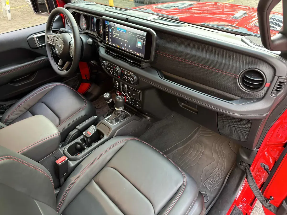 Jeep Wrangler 4 Door 2025 4
